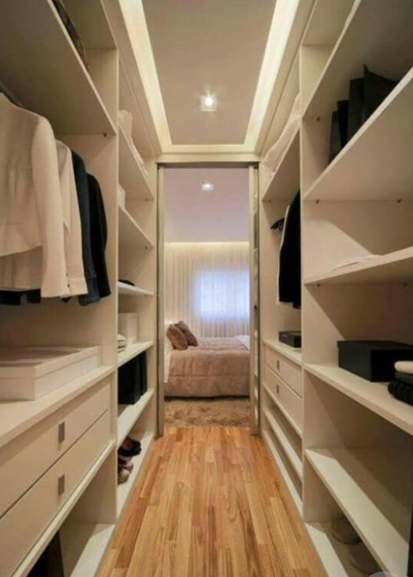 П-образная гардеробная комната в спальню Пенза
